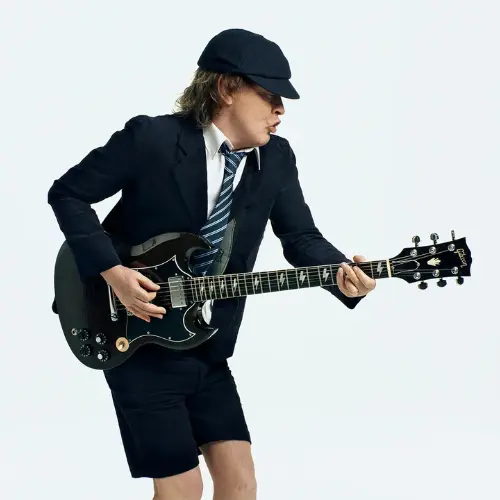 angus-young-musicmaster